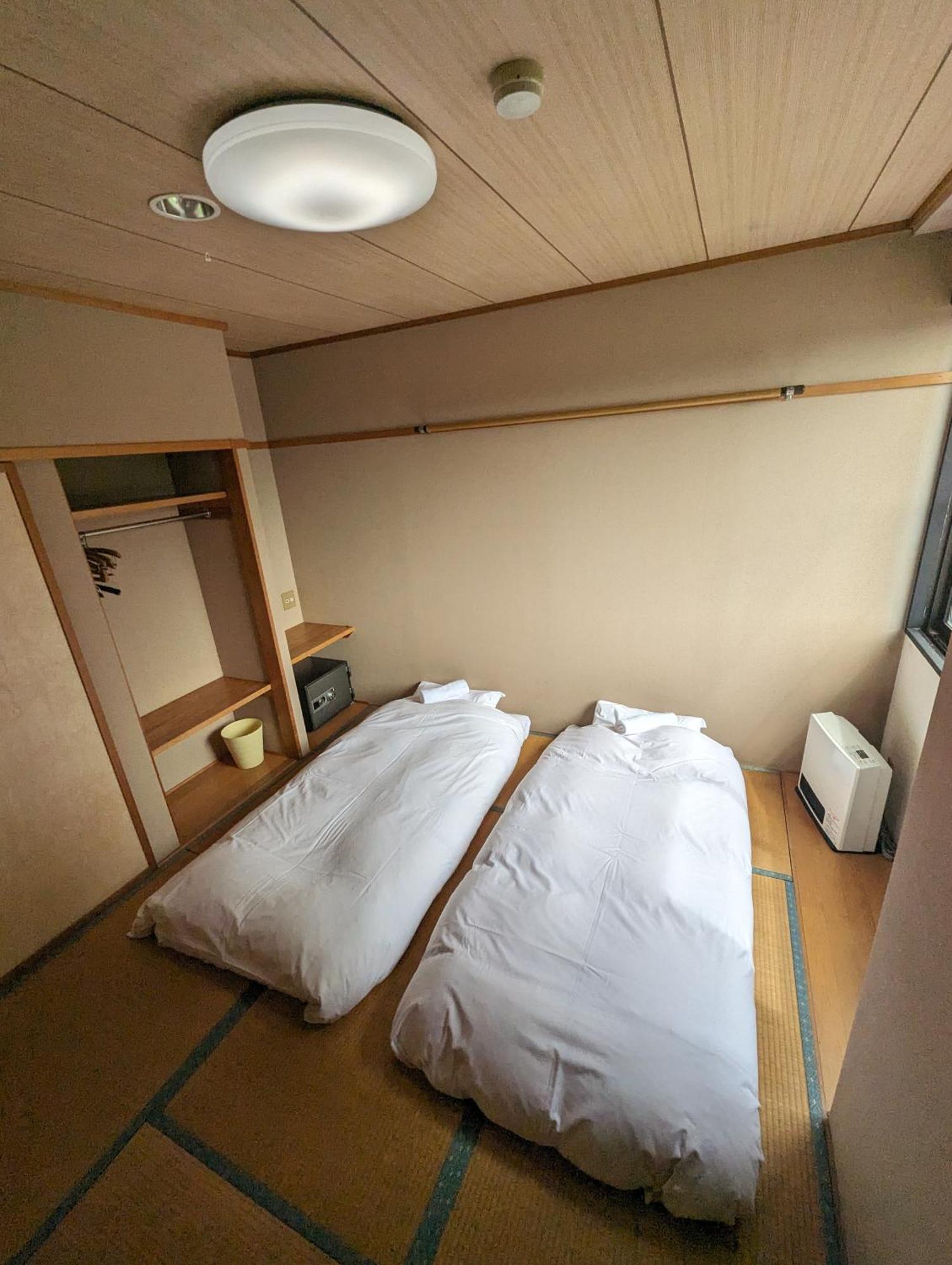 Gondola House Hotel Nozawaonsen Bagian luar foto